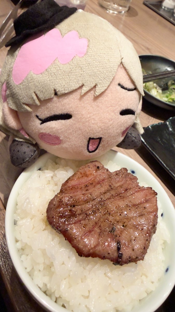 yk5817's tweet photo. #人間の食べ物を狙うぬいの画像 https://t.co/2Tmjp6EzBv