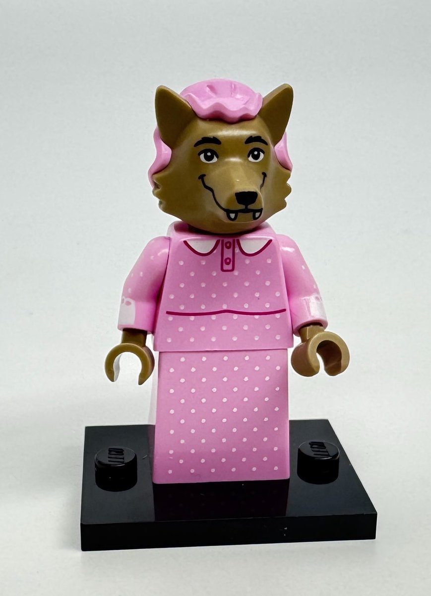 just2goodYT's tweet photo. My child opened up the new Lego Shrek mini-figures and got a transgender furry character. Why is every thing so woke? https://t.co/QcTZNQrl0R