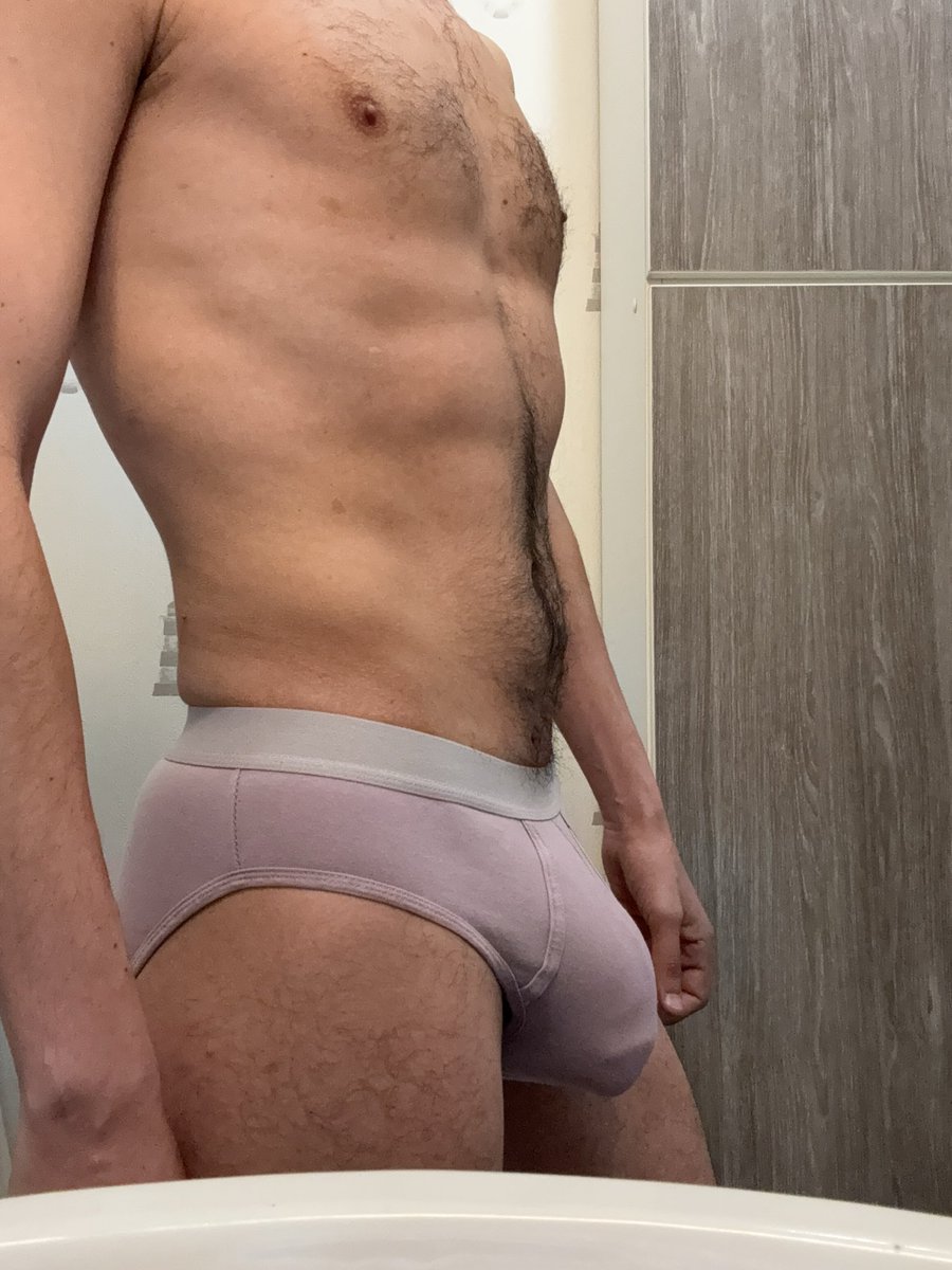 appollomidas's tweet photo. ππ₯ @BulgeFreeBall #bulgegay #bigbulge https://t.co/yqFzxEXgfE
