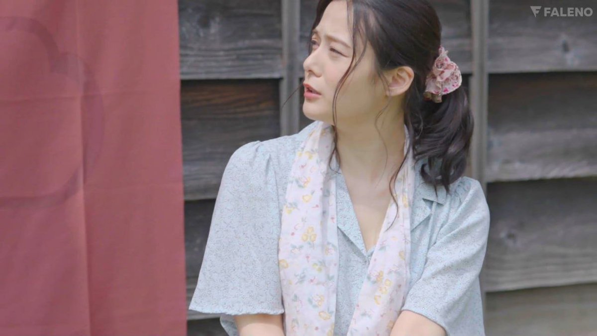 suddikko's tweet photo. Nene menikah dan membantu suaminya membuka kedai. Tapi suami Nene memiliki masalah ereksi membuat Nene tidak terpuaskan. Namun situasi berubah ketika Yuzuru, Yang merupakan adik teman Nene datang dari tokyo dan meminta untuk magang di tempatnya
https://t.co/3p9WGhOVWh