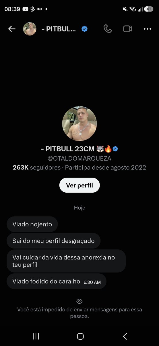 ARihannitta's tweet photo. Veio espumar na dm e me bloquear pq eu falei que ele finge comer o outro no video sendo que ele realmente finge kkkkkkkkk https://t.co/iDgrbXy6u1