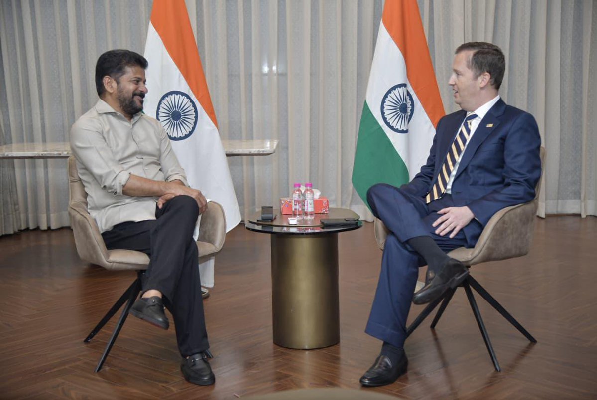 revanth_anumula's tweet photo. Had an eventful meeting with His Excellence Ambassador of USA to India Sergio Gor, where we discussed a plethora of issues, from Visas to strengthening relations between America and #Telangana 

Telugu is one of the fastest growing languages in America and Ambassador Gor has given us a categorical assurance on extending all support in augmenting the scope of our relationships on all fronts.

I thank him on behalf of people of Telangana for being such a special friend of our state, and people. 

@USAmbIndia