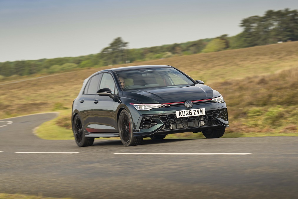 motornewsonline's tweet photo. Volkswagen Golf GTi Edition 50: Hatchback of the Year. Read all about it here... https://t.co/aIhZzZaLhU : #motoringecho #volkswagen #vw #golf #hatchback #awards #events #uk #motoring : https://t.co/RMLsKPobqy