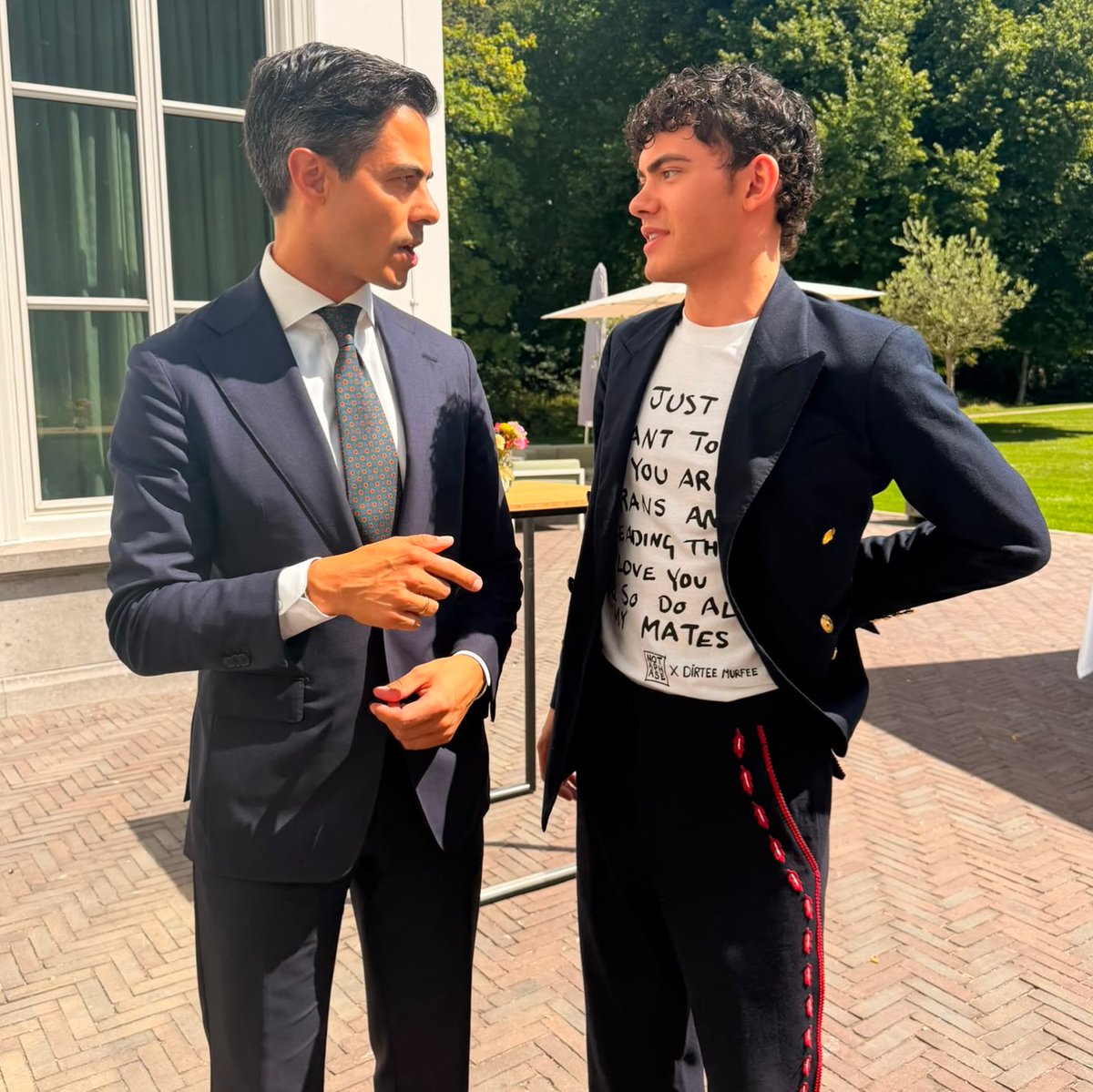 dailyjlocke's tweet photo. joe locke with rob jetten, prime minister of the netherlands:

"so great to spend time with joe during world pride 2026 🤩

heartstopper forever is more than a film. it shows us that kindness matters, that love deserves to be celebrated, and that hope can be found even in challenging times.

arts, books and cinema like these help people all around the world feel seen, understood and a little less alone. that’s why representation matters.

thank you, joe, for using your talent and your voice to inspire so many people. let’s keep building a world where everyone is free to be exactly who they are. with hope, courage and joy. 🌈✨"