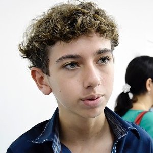 AcervoCharts's tweet photo. José Victor se tornou o médico mais jovem do Brasil.

O nordestino entrou em Medicina aos 14 anos graças a uma decisão judicial e se formou aos 20. https://t.co/Bn48rpg1KS