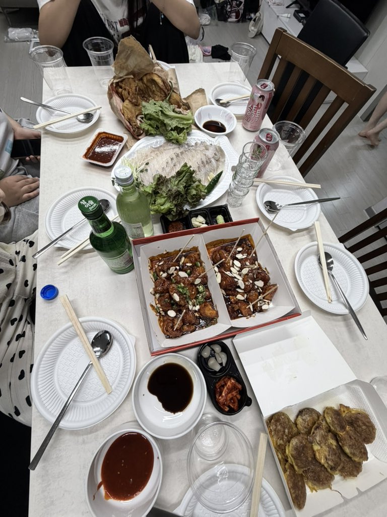 sooeeoo0's tweet photo. 강릉왓써요 https://t.co/YMJRROw9Iy