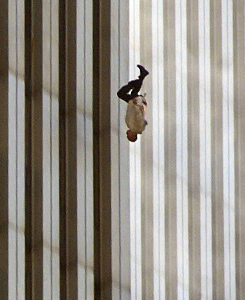 ginamilan_'s tweet photo. NEVER FORGET.

2,996 Americans were murdered on 9/11 by Islamist terrorists.

Decades later, the same ideology is being defended and embraced by Democrats. https://t.co/tzJpi2egRI