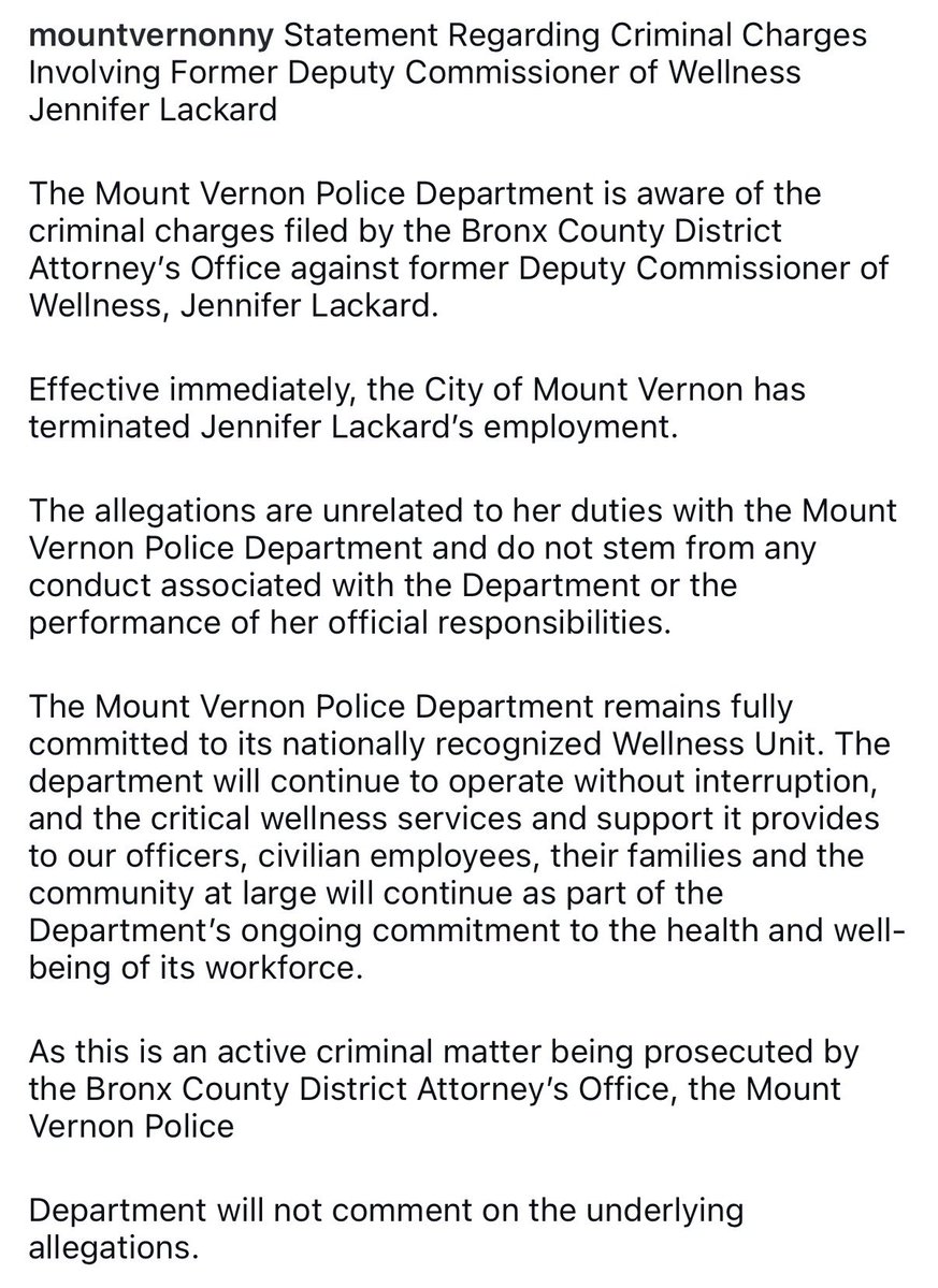libsoftiktok's tweet photo. WILD

Mount Vernon, NY Deputy Police Commissioner Jennifer Lackard ARRESTED for allegedly being the GETAWAY DRIVER for her gang member son after a shooting https://t.co/11HvFejVpM