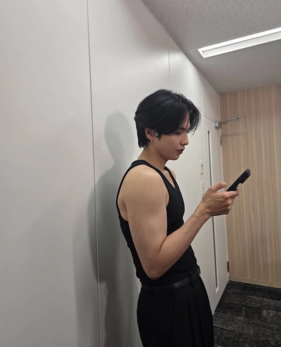 mtldkrn's tweet photo. WAIT WUT!!!💪🏻💕 https://t.co/z2SQ2qQFDx