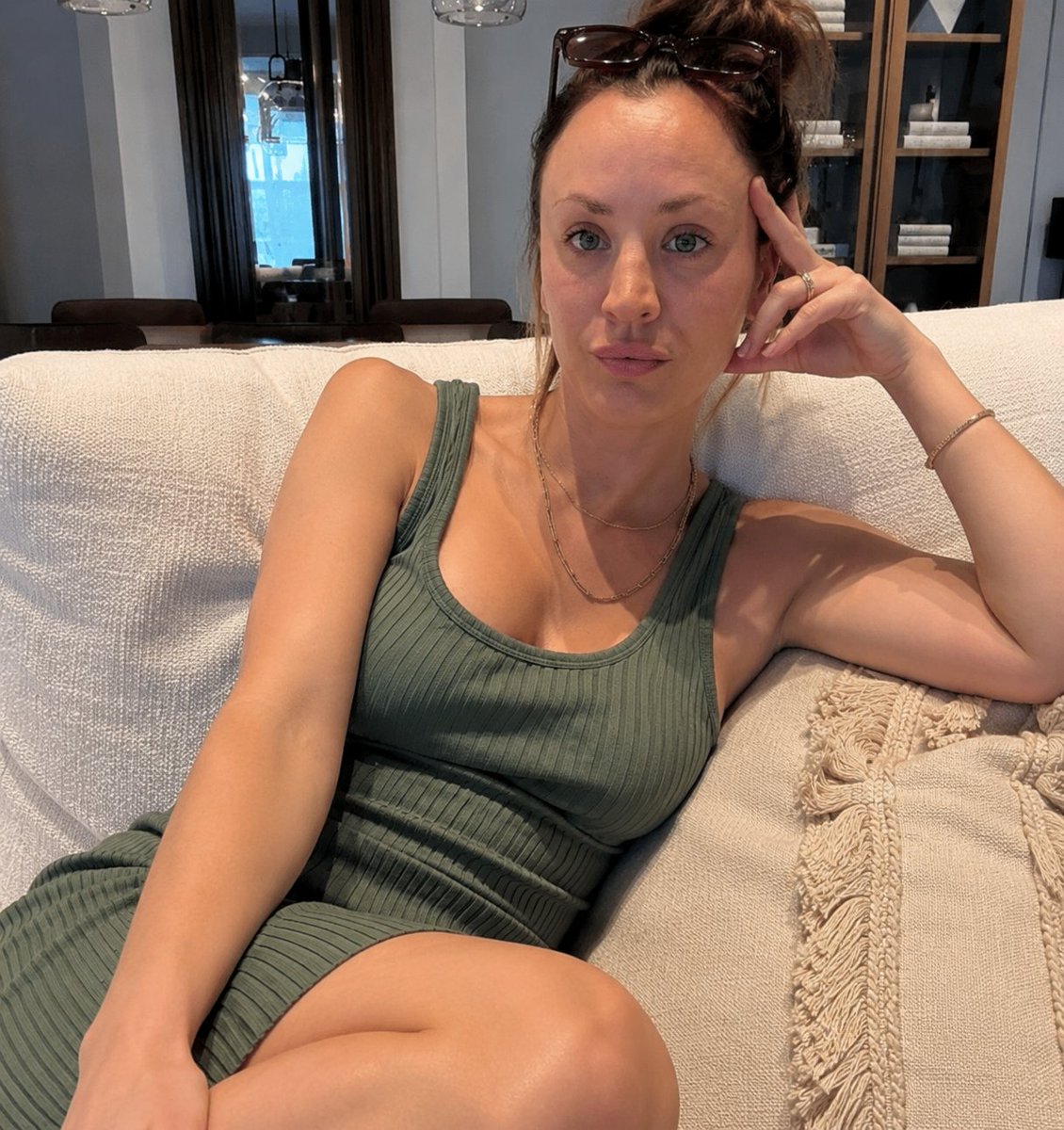 KaleyCuoco0013's tweet photo. Silence speaks louder when your presence says enough ✨https://t.co/YFrcmbV5MS https://t.co/Cblv0queRq