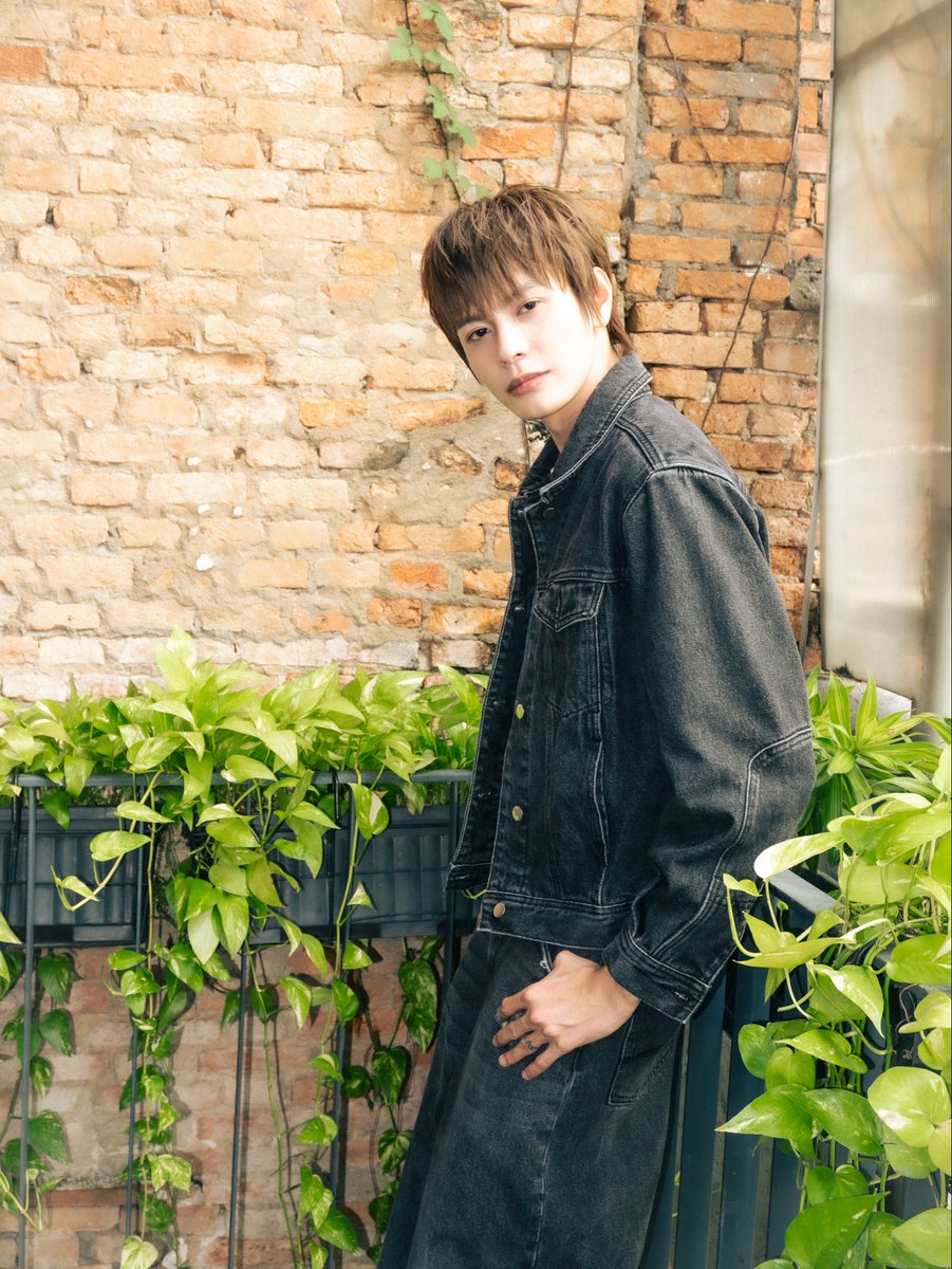DANGHONGHAI_X's tweet photo. Sunny day 🌤️

#DANGHONGHAI #당홍하이 #TinhHaSayHi #DatVietVAC #DANGHONGHAITINHHASAYHI https://t.co/E3MjGWaJM6