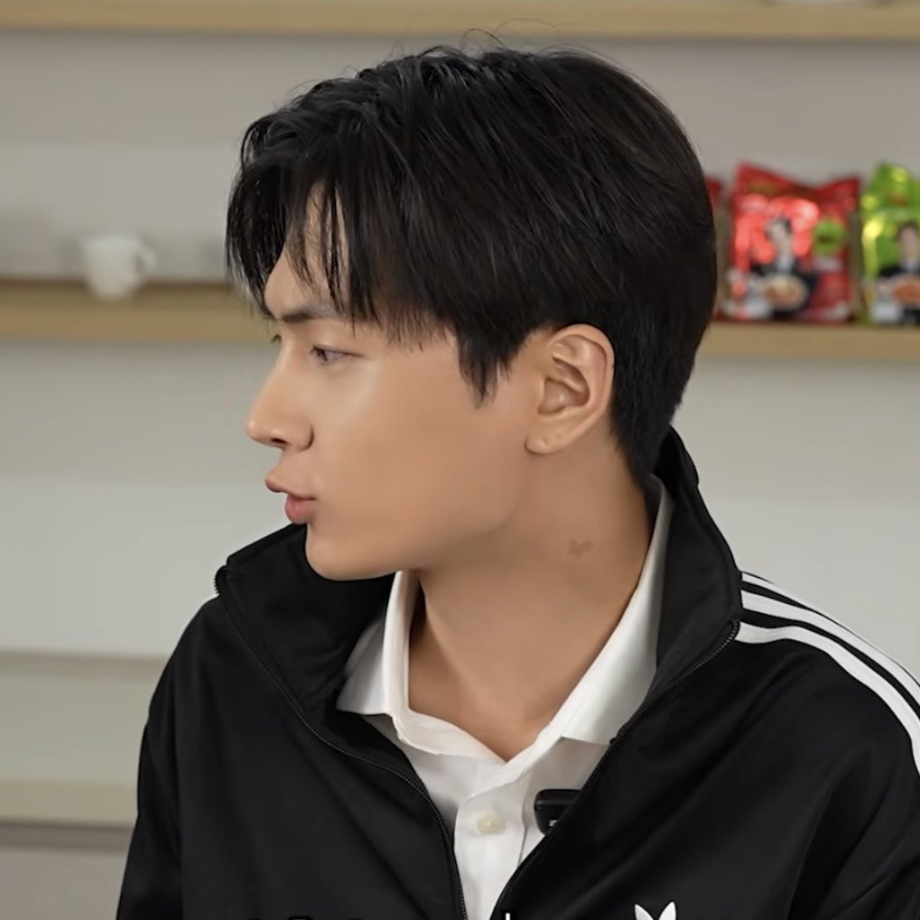 echoesofpjs's tweet photo. the lil pout 🤏😚 https://t.co/h9iMPuyxeI