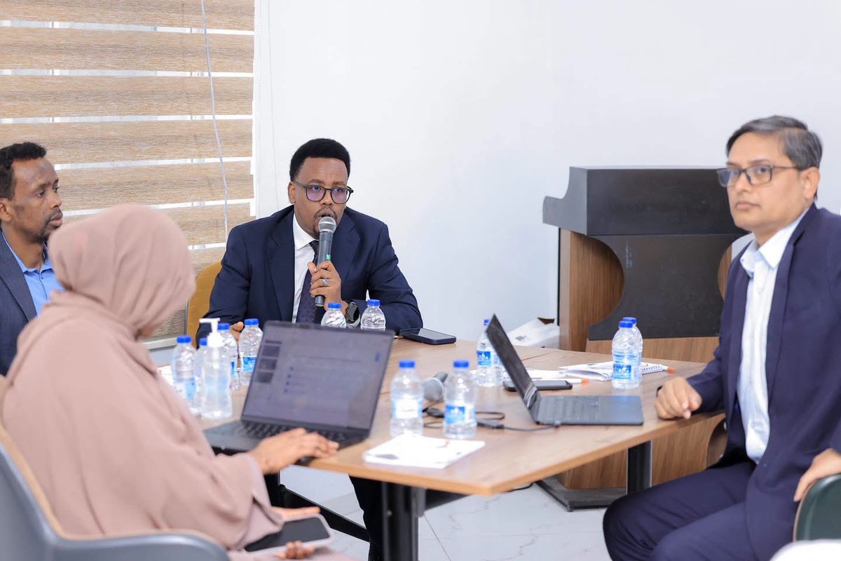NIRASomalia's tweet photo. NIRA Deputy DG @Abdirahman_Euro today opened a Data Protection Awareness Workshop for 60+ NIRA staff.  He reaffirmed NIRA's commitment to protecting citizens' personal data, stressing that strong data protection safeguards strengthen public trust in the National ID system. https://t.co/PoEYC225Xl