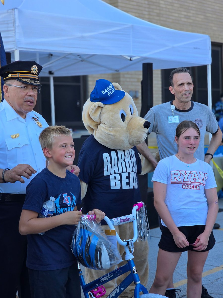 PPD07Dist's tweet photo. Captain Steven O'Brein 7th District gives a heartfelt thank you to everyone who came out to celebrate National Night Out with the 7th District! Your support and participation helped make the evening a great success. #PhillyNNO2026 https://t.co/AkqTbBCUg6