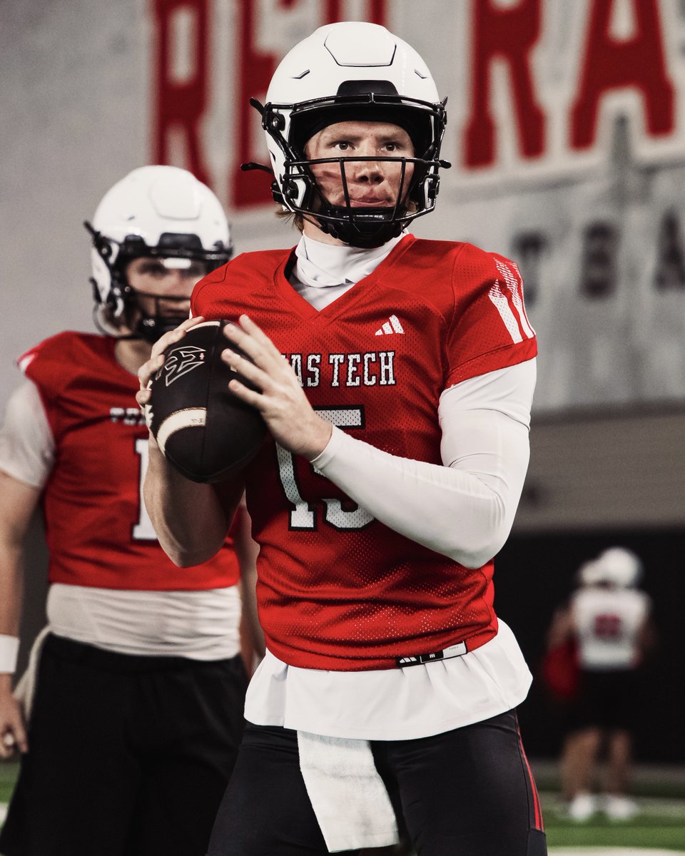 TexasTechFB's tweet photo. He’s back. 💪 https://t.co/zVV2y2scjY