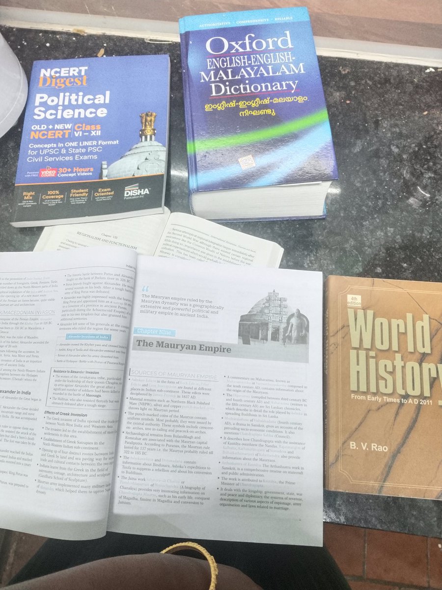 PriyaSasikala's tweet photo. @ShashiTharoor @ShashiTharoor I love history too enjoyment to read . reading time https://t.co/VGwyabod2l