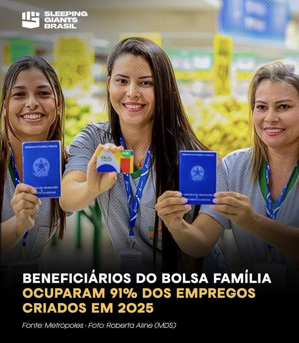 PedroRonchi2's tweet photo. Um tapa na cara de pessoas igual o Luciano Huck que disse que quem recebe Bolsa Família não quer trabalhar. https://t.co/hFiPGGVjXj
