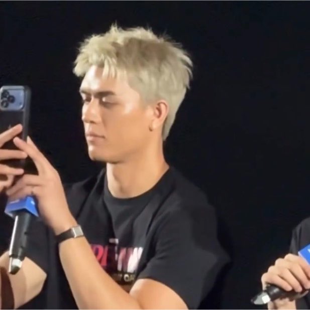 jimojomkan's tweet photo. โทรศัพท์ที่ใช้                        ภาพที่ได้

((โทรศัพท์ก็ใหม่นะ ทำไมถ่ายออกมาเหมือนใช้เครื่องคิดเลข55555555)) https://t.co/d0ktSgUm9l