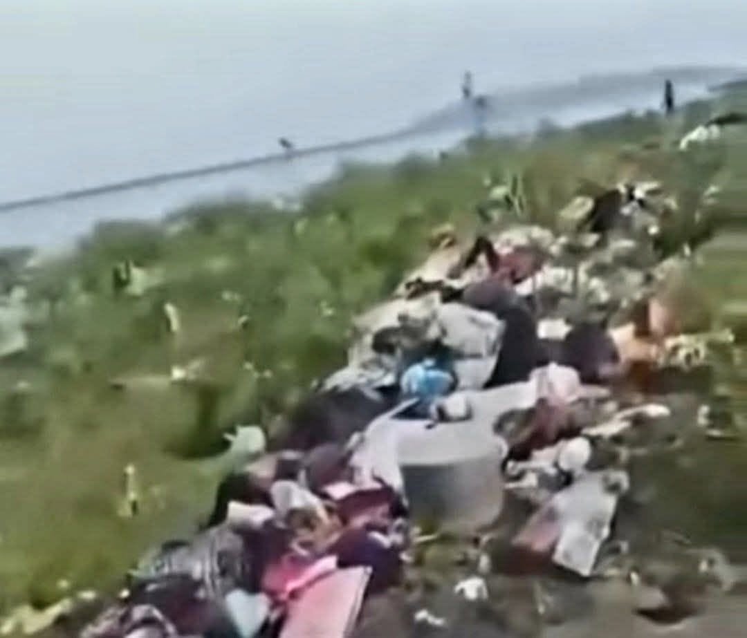 NeoMuslimBongo's tweet photo. Two years ago today (5 August 2024), at least 200 Rohingya Muslim civilians, including women, children, and the elderly, were massacred in a single day by the Arakan Army in Maungdaw, Rakhine State.

Never forget. 

#FreeArakan https://t.co/0Dwa9GjaK3