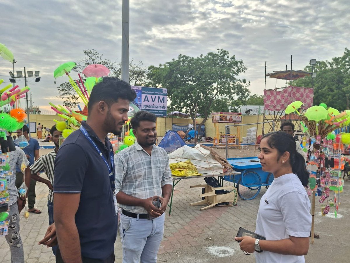 Tutycorp's tweet photo. பணிமய மாதா கோவில் திருவிழாவை முன்னிட்டு மேற்கொள்ளப்பட்டு வரும் பொது சுகாதார பணிகள் குறித்து மாநகராட்சி ஆணையர் திருமதி.சி.ப்ரியங்கா இ.ஆ.ப அவர்கள் நேரில் பார்வையிட்டு ஆய்வு செய்தார்கள். https://t.co/f0NGK8548S