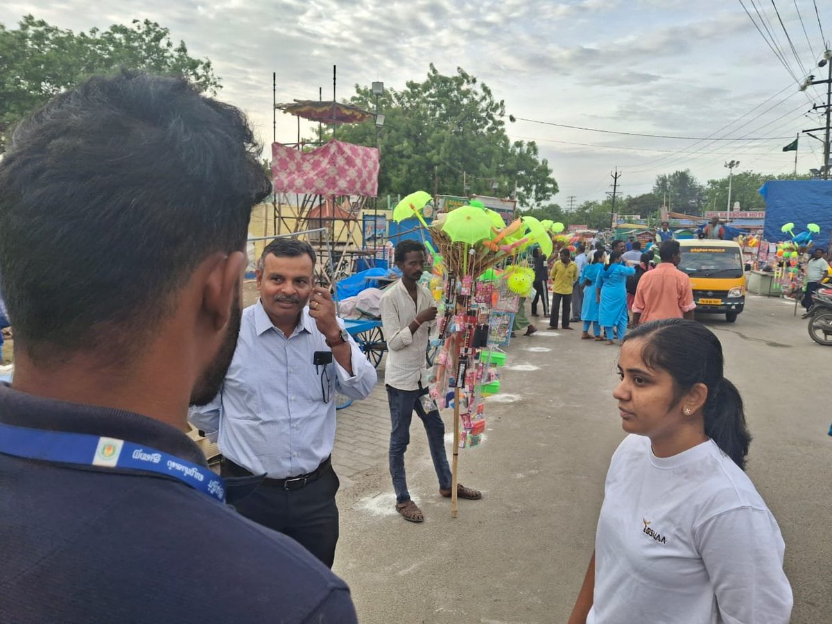 Tutycorp's tweet photo. பணிமய மாதா கோவில் திருவிழாவை முன்னிட்டு மேற்கொள்ளப்பட்டு வரும் பொது சுகாதார பணிகள் குறித்து மாநகராட்சி ஆணையர் திருமதி.சி.ப்ரியங்கா இ.ஆ.ப அவர்கள் நேரில் பார்வையிட்டு ஆய்வு செய்தார்கள். https://t.co/f0NGK8548S