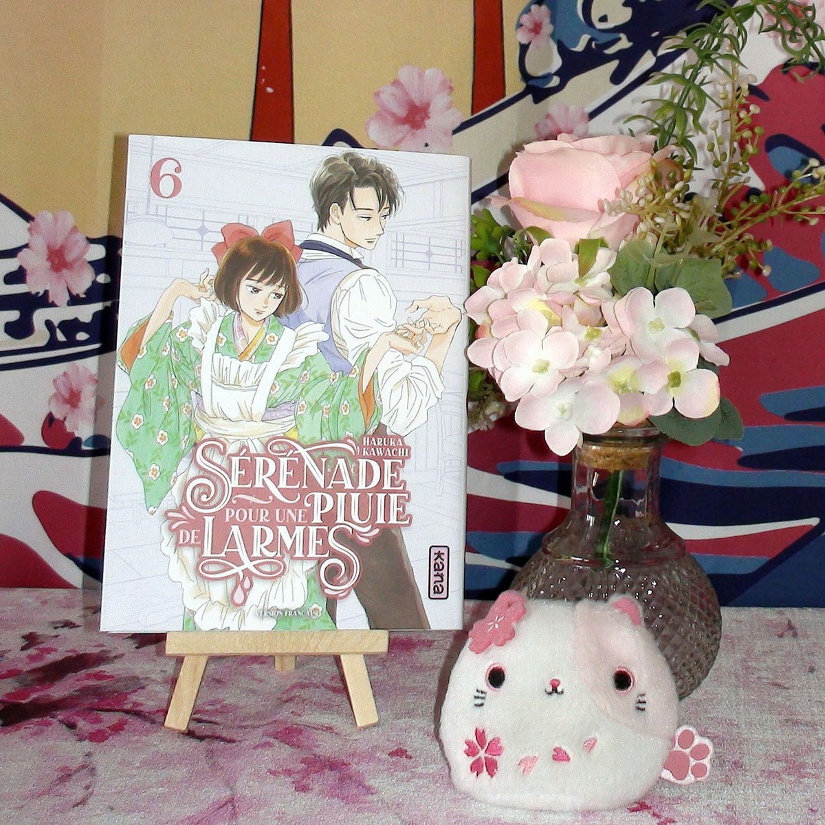 FleursdeSakura's tweet photo. Une belle lecture avec le T 6 de Sérénade pour une pluie de larmes 😍 @EditionsKana  

Vous aurez mon petit avis samedi dans mon article sur "Mes lectures de la semaine" 📚 

➡️ Mon avis sur la série est ici :
https://t.co/tF67W7cyJY

Lisez-vous cette série ? https://t.co/1vJZd8sEwc