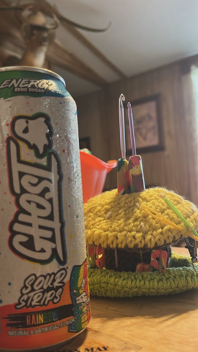 relaxinyarn's tweet photo. Working on harvest stuff today !💛🌻🧶 https://t.co/vP53M95Ggu