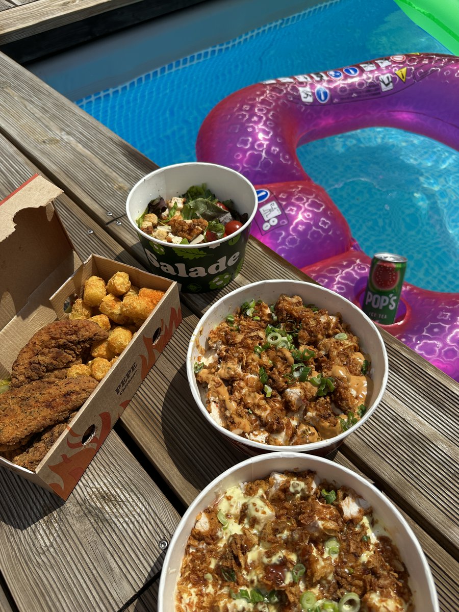 ThePepeChicken's tweet photo. PEPE CHICKEN GRATUIT 🐔🔥
1 code dans les RT
1 code dans les Likes
1 code dans les Commentaires
1 code dans les follow @ThePepeChicken https://t.co/Vt3qcLhllt
