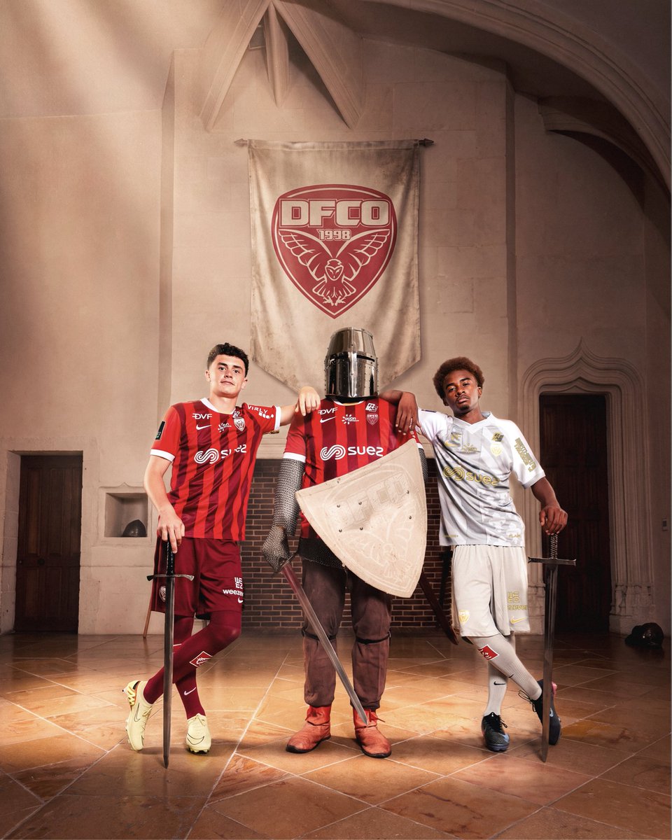 DFCO_Officiel's tweet photo. 𝗙𝗼𝗿𝗴𝗲́𝘀 𝗽𝗼𝘂𝗿 𝗹𝗮 𝖇𝖆𝖙𝖆𝖎𝖑𝖑𝖊. 𝗣𝗼𝗿𝘁𝗲́𝘀 𝗮𝘃𝗲𝗰 𝖍𝖔𝖓𝖓𝖊𝖚𝖗 ⚔️

Les maillots 2026/2027 sont là 🛡️

Dispo en ligne dès maintenant et à partir du mercredi 12 août au DFCO Store 👉 https://t.co/n3wRhIsBxi

#Tuniques2627 https://t.co/BGPxMAlsz5