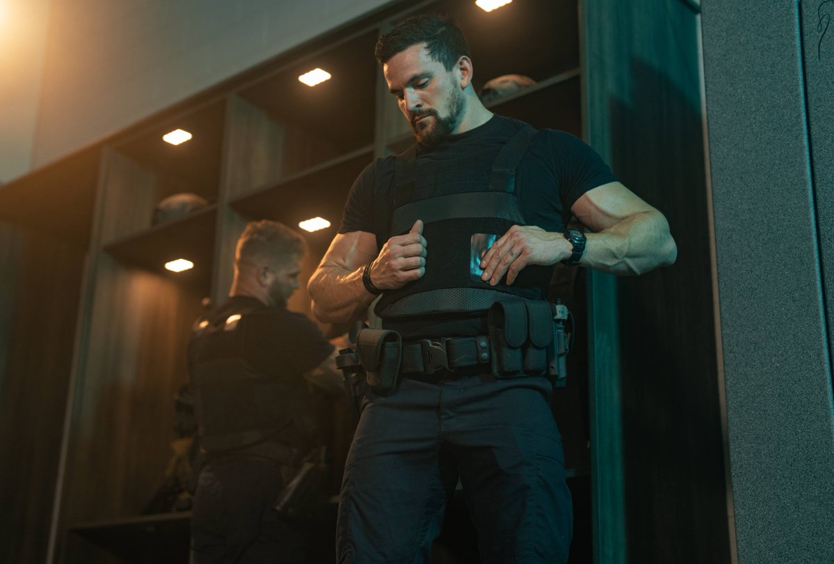BulletSafeVests's tweet photo. Serving security professionals, law enforcement, first responders, and responsible civilians with protection they can count on. 

#BodyArmor #PersonalProtection #AffordableProtection #LawEnforcement #TacticalGear #BulletproofVest https://t.co/2Zgs65PV1s