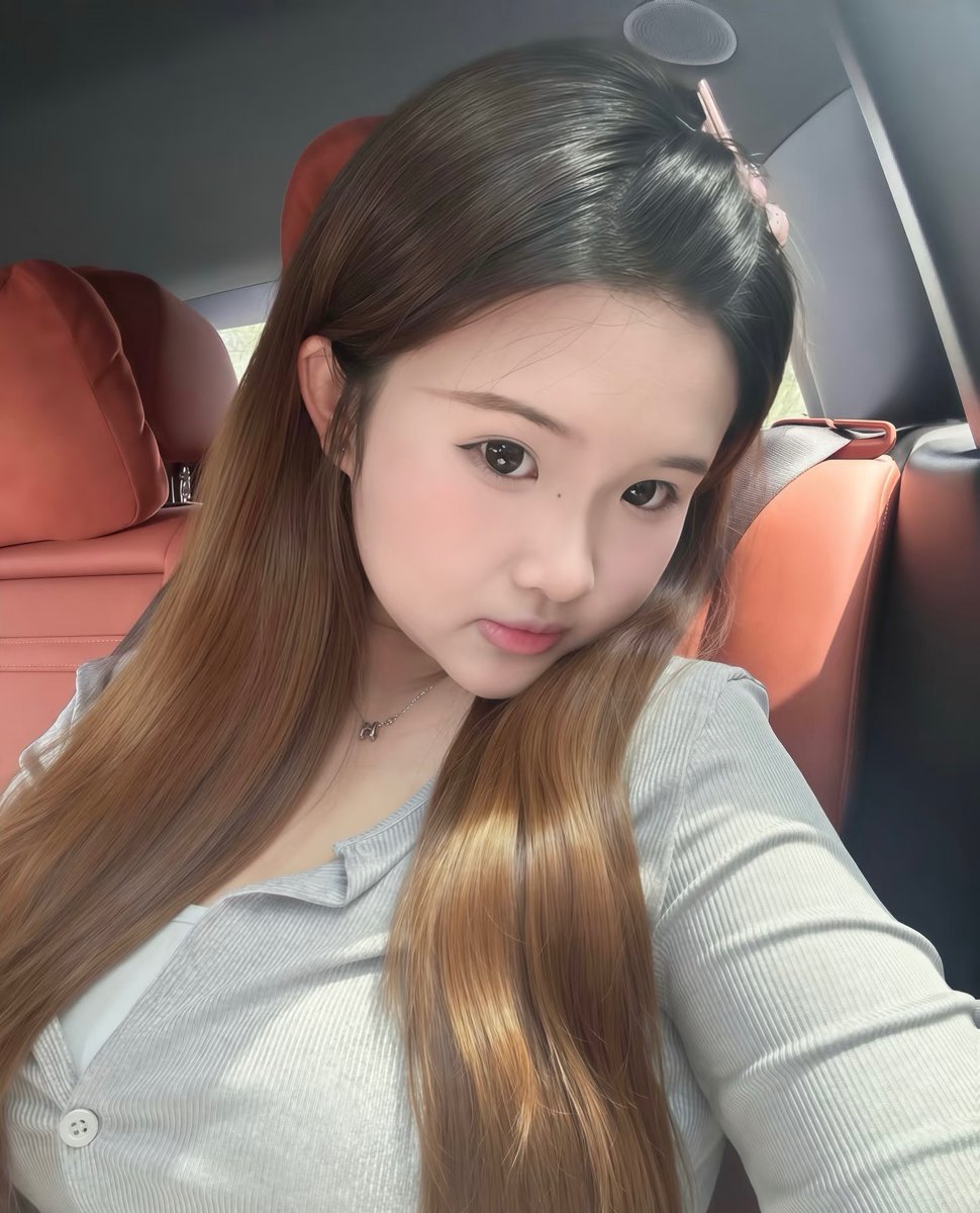 xxxheadshot's tweet photo. 一样哦？ https://t.co/Xox2wKdLaV