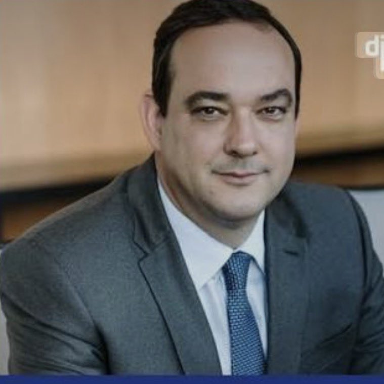 RoseBacellar's tweet photo. Flávio Roscoe, candidato ao governo de Minas Gerais pelo PL, é um empresário mineiro, líder da indústria, ligado ao setor têxtil. Já estou em campanha! https://t.co/wKoVsH7bmR