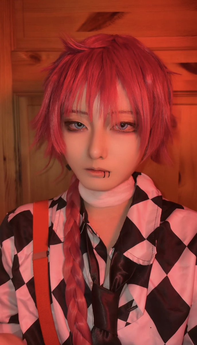 gilu_cosplay's tweet photo. 今日メイク変えてめっちゃ上手くいったのでTikTokのスクショだけど盛れたやつ投下タイム。 https://t.co/ZEwkTB9Kbn