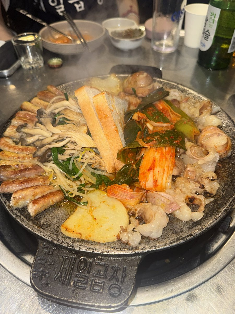 seiseisees's tweet photo. 왕십리 제일곱창 이거네이거네내가찾건곱창이거지 https://t.co/77joFfHZEO