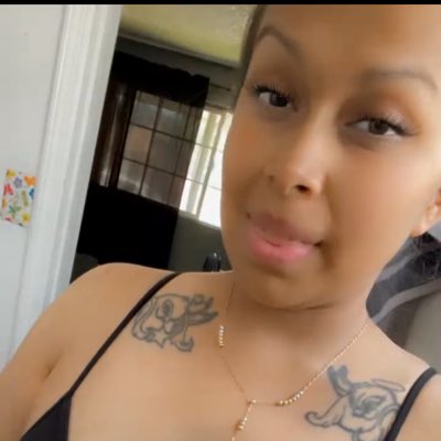 caroline991a's tweet photo. #NewProfilePic https://t.co/2auK2DtDe3
