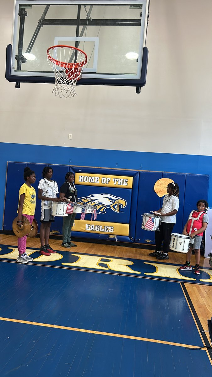 OGjonsey's tweet photo. Band practicing and putting in lots of work! #FPCSWD #FriendshipJourneyto30 #OneFriendship #AspireMore @FPCS_Woodridge @FriendshipPCS https://t.co/0JzkeZUZ5X