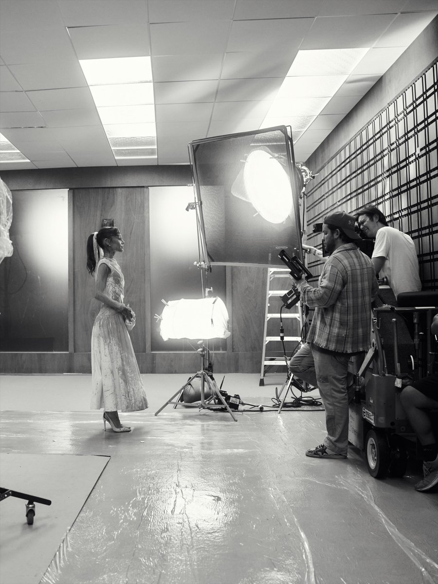 ArianaToday's tweet photo. ariana via instagram: ｡˚blooming and firmly planted ... ꕤ i love this video with my entire heart & must express my deepest, endless gratitude to my brilliant collaborators and friends who have brought this song of mine to life with me and who helped tell this story... thank you to everyone who gave their brilliance, care and time ...”