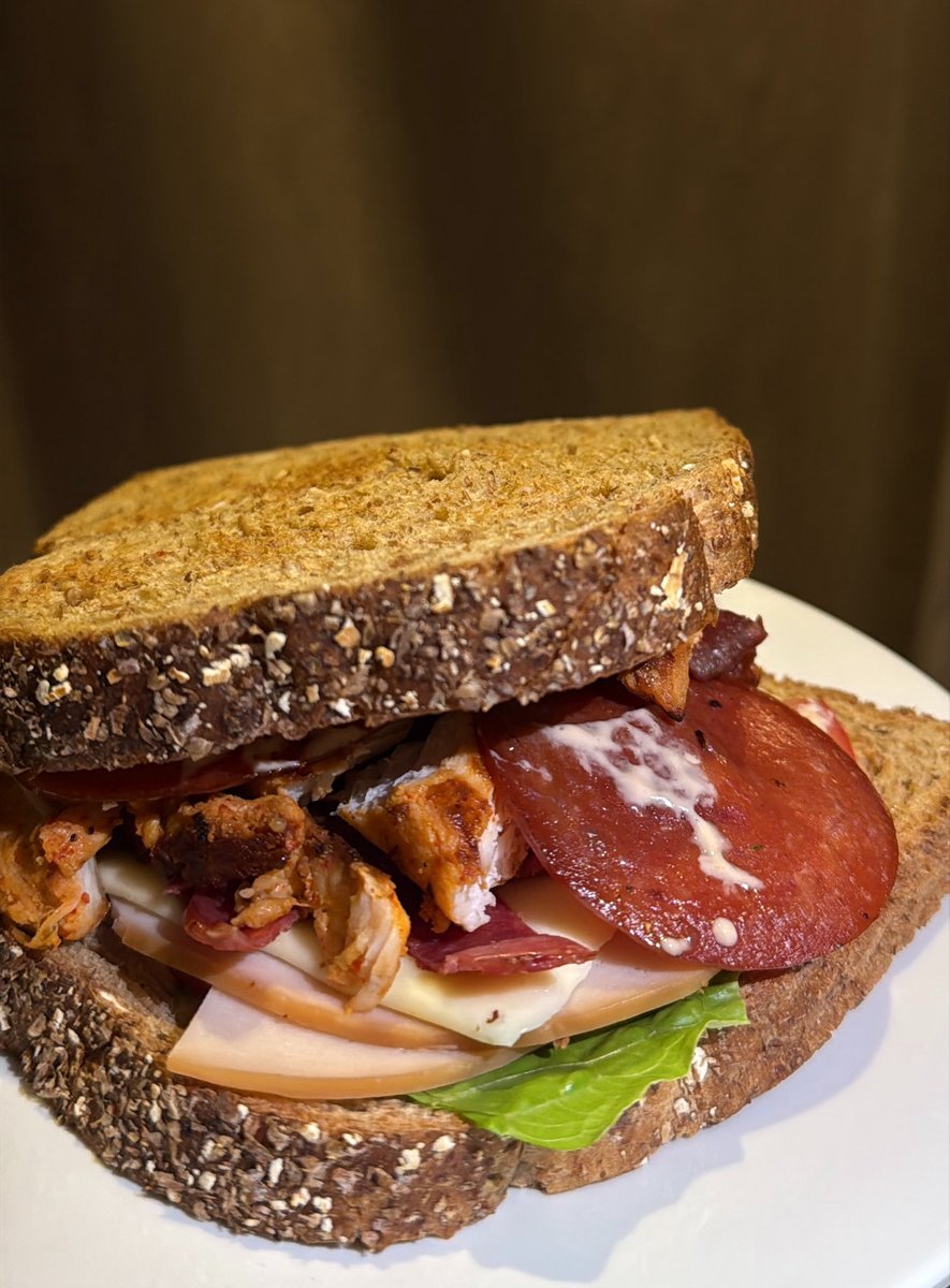 Xdel555's tweet photo. Club Sandwich🥪🥓 https://t.co/lVNe3yMuid