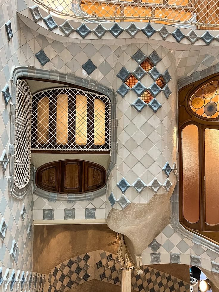 vintaeblve's tweet photo. casa batlló, spain https://t.co/oXJkOf8Il8