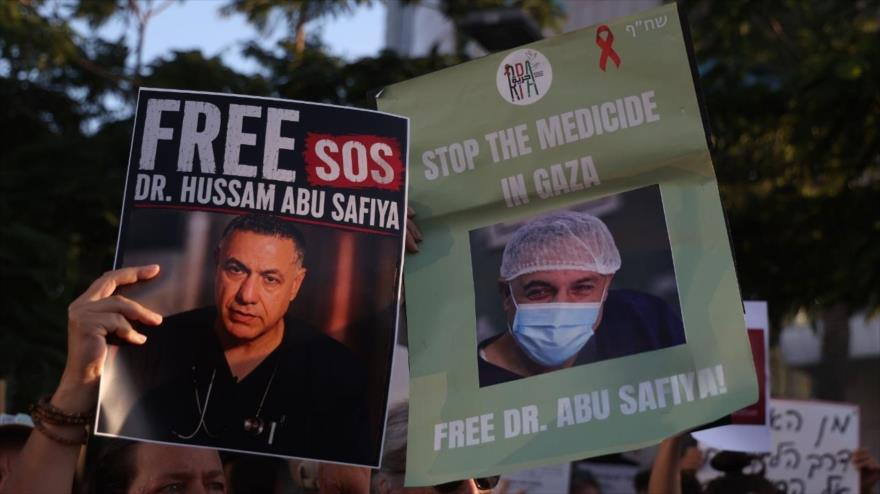 Nexo_Latino's tweet photo. 🇵🇸 Jefe de hospital de Gaza sufre fracturas por palizas en cárcel israelí

El director del hospital en Gaza Hussam Abu Safia ha sufrido fracturas y un grave deterioro de salud tras las brutales palizas recibidas en la prisión israelí.

🔗Más detalles
https://t.co/n0V4Kiq0qk https://t.co/iAoqhA5jCK