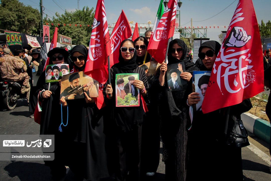 1402_hosein_m's tweet photo. #جاماندگان_اربعین بازهم نمایانگر وحدت بود، نمایانگر اسلام، نمایانگر ولایت و مردمی که همیشه در صحنه هستند. https://t.co/ffbUkQRSi6