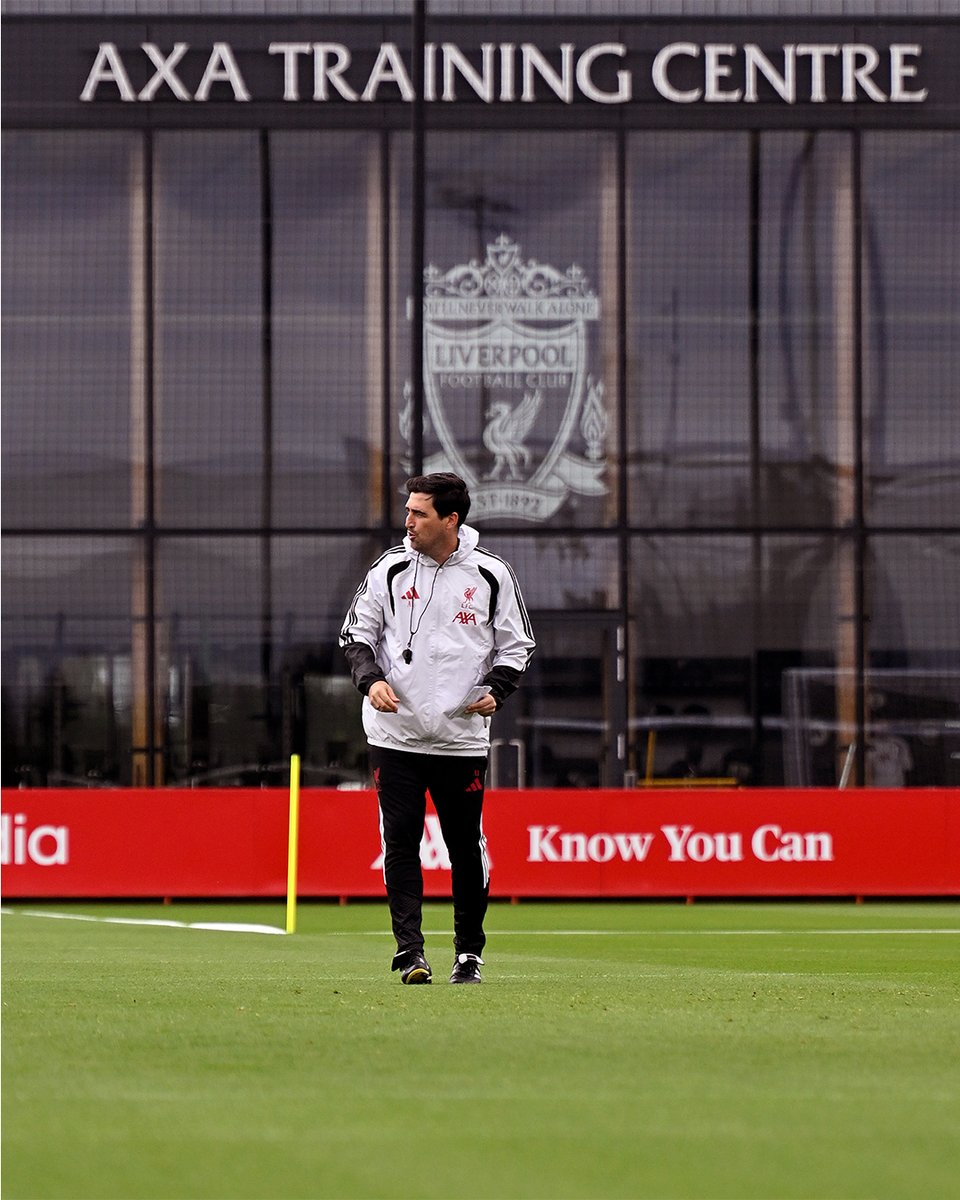 LFC's tweet photo. Reds at work ⚽️