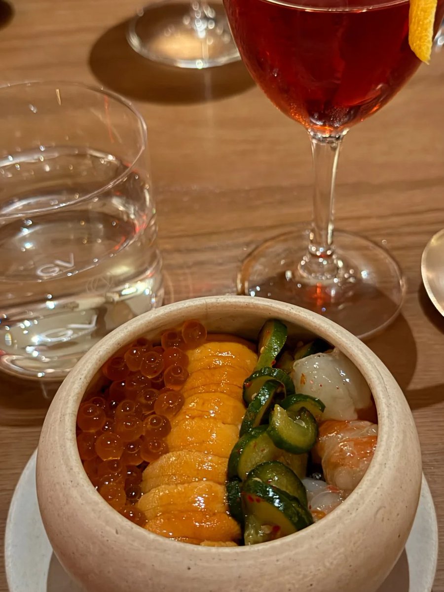 Hazel0Ha's tweet photo. I thought the wagyu was just okay, but the sea urchin rice and lamb chops were delicious, especially the soft and chewy sea urchin – it was so fragrant! https://t.co/UQ1PWAjyo0