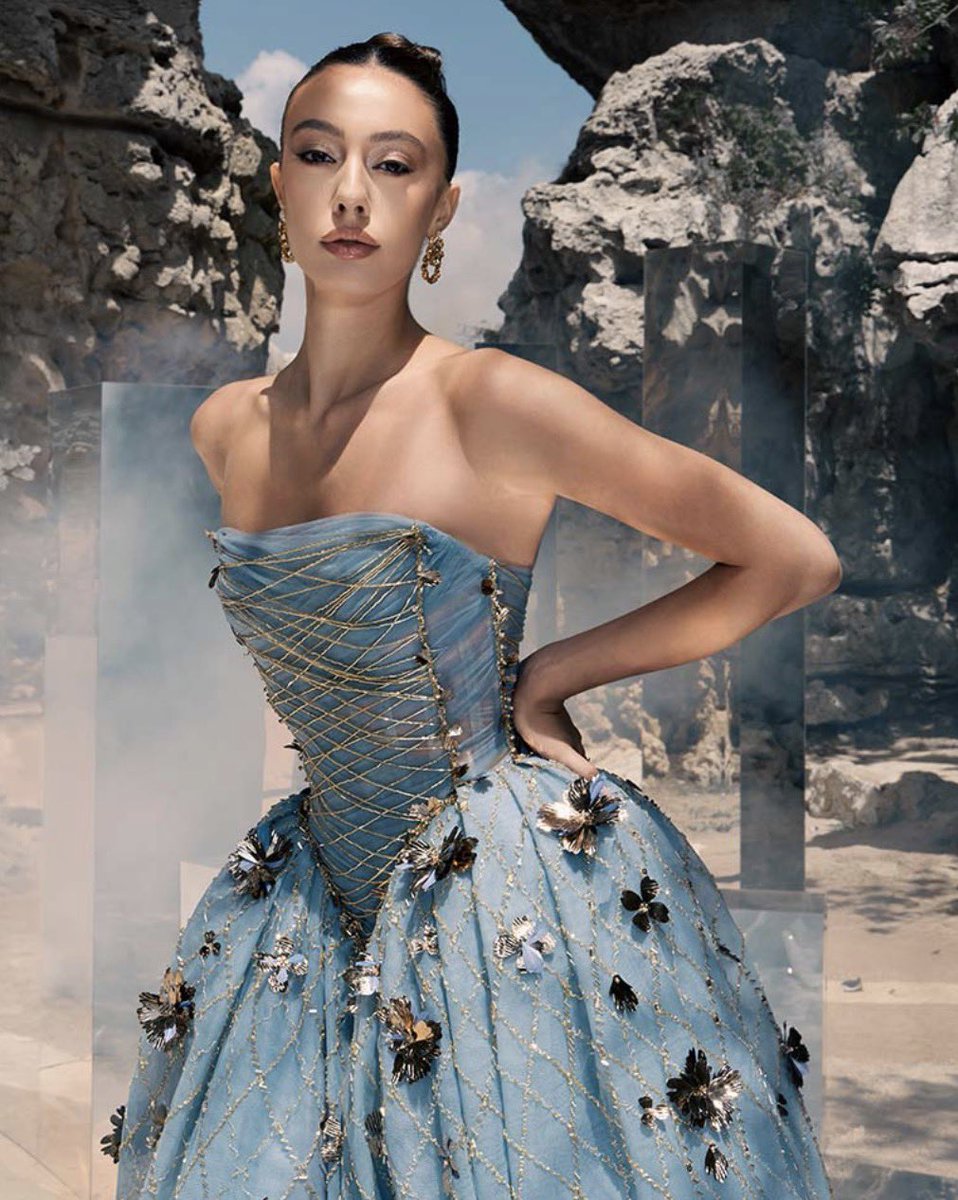 IvoryMali's tweet photo. L'envol" (Flight) || Ziad Nakad Fall/Winter 2027 Couture https://t.co/WJlpF1gxBN