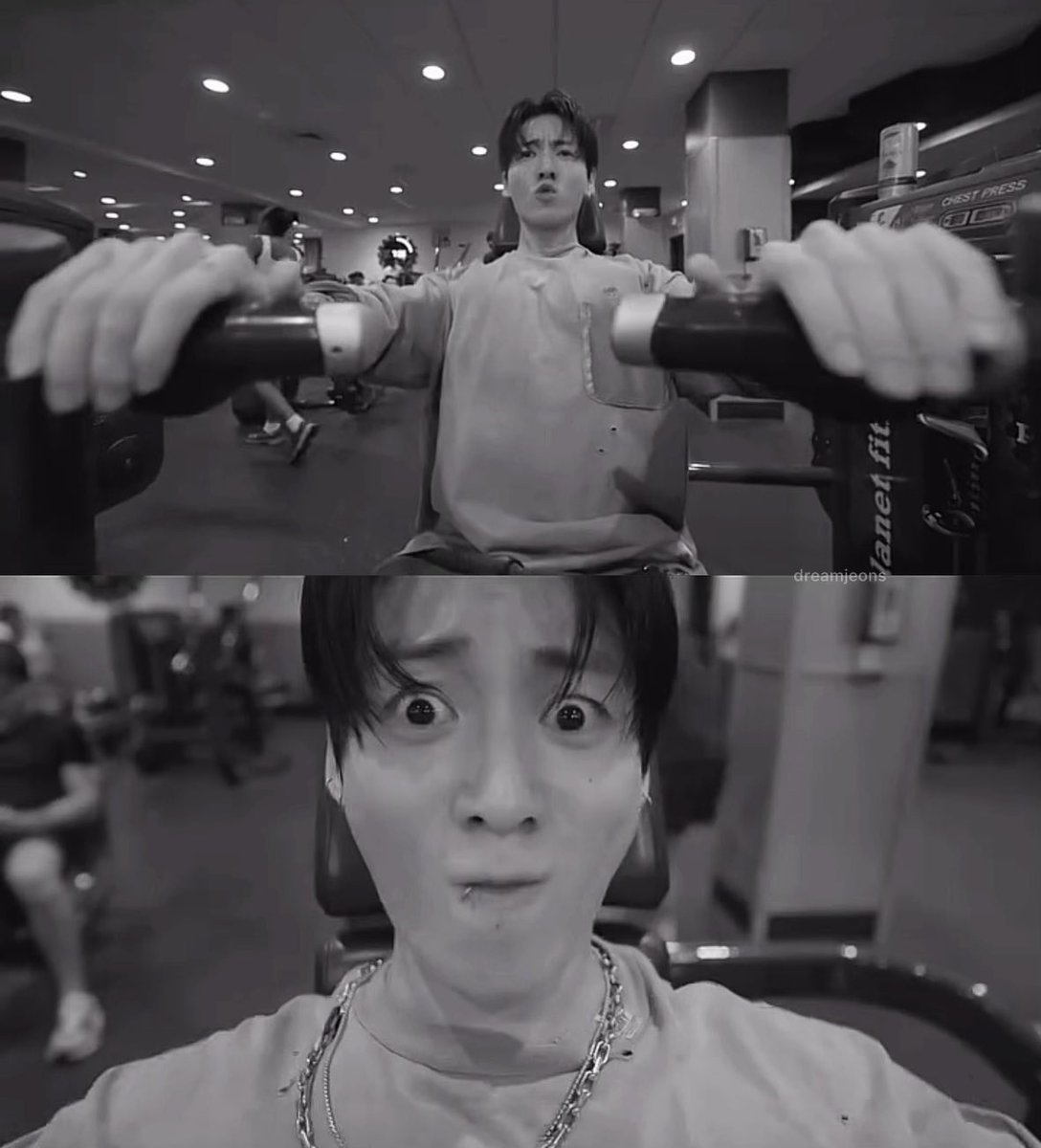 dreamjeons's tweet photo. LOOK AT MY GYM BRO 😭 https://t.co/yR6QcK6r71