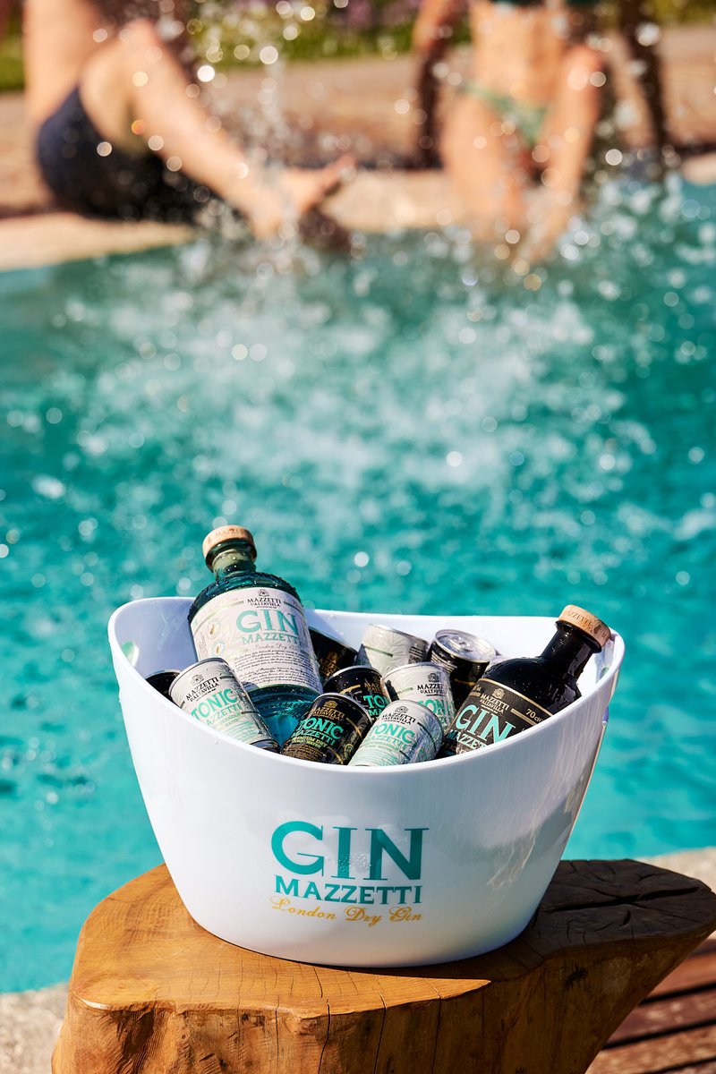 Dal1846Mazzetti's tweet photo. Il vantaggio degli spirits durante l'estate è poterli portare (o trovare) in vacanza, pronti a essere responsabilmente parte dei meritati momenti di relax e condivisione!
Un Sereno Agosto a tutti i Mazzetti Lovers!
https://t.co/6yyozXZycG
#spirits #mazzettidaltavilla #gin https://t.co/YJc42TTTMt