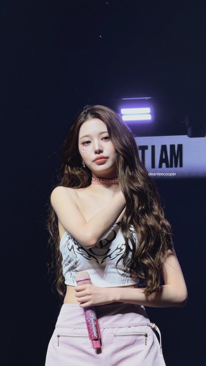 deanleecooper's tweet photo. THE JANG WONYOUNG 💗

260824 IVE SWIA in Oakland
#IVE #아이브
#JANGWONYOUNG #장원영 https://t.co/zcdl2T9mTn