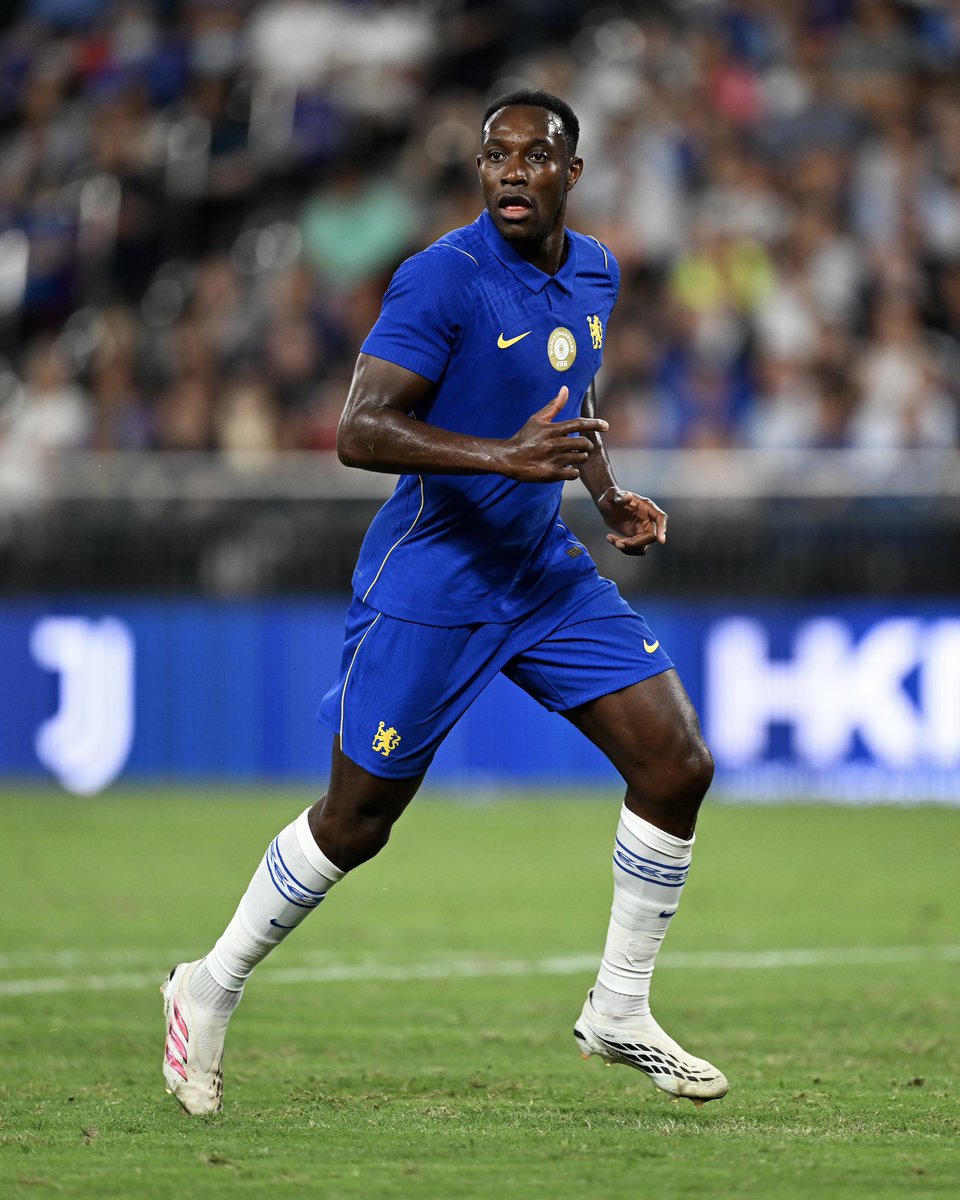 DannyWelbeck's tweet photo. Valuable minutes in the tank 💙
Thanks for the support 🇭🇰
#CFC https://t.co/e3xosiZq0f