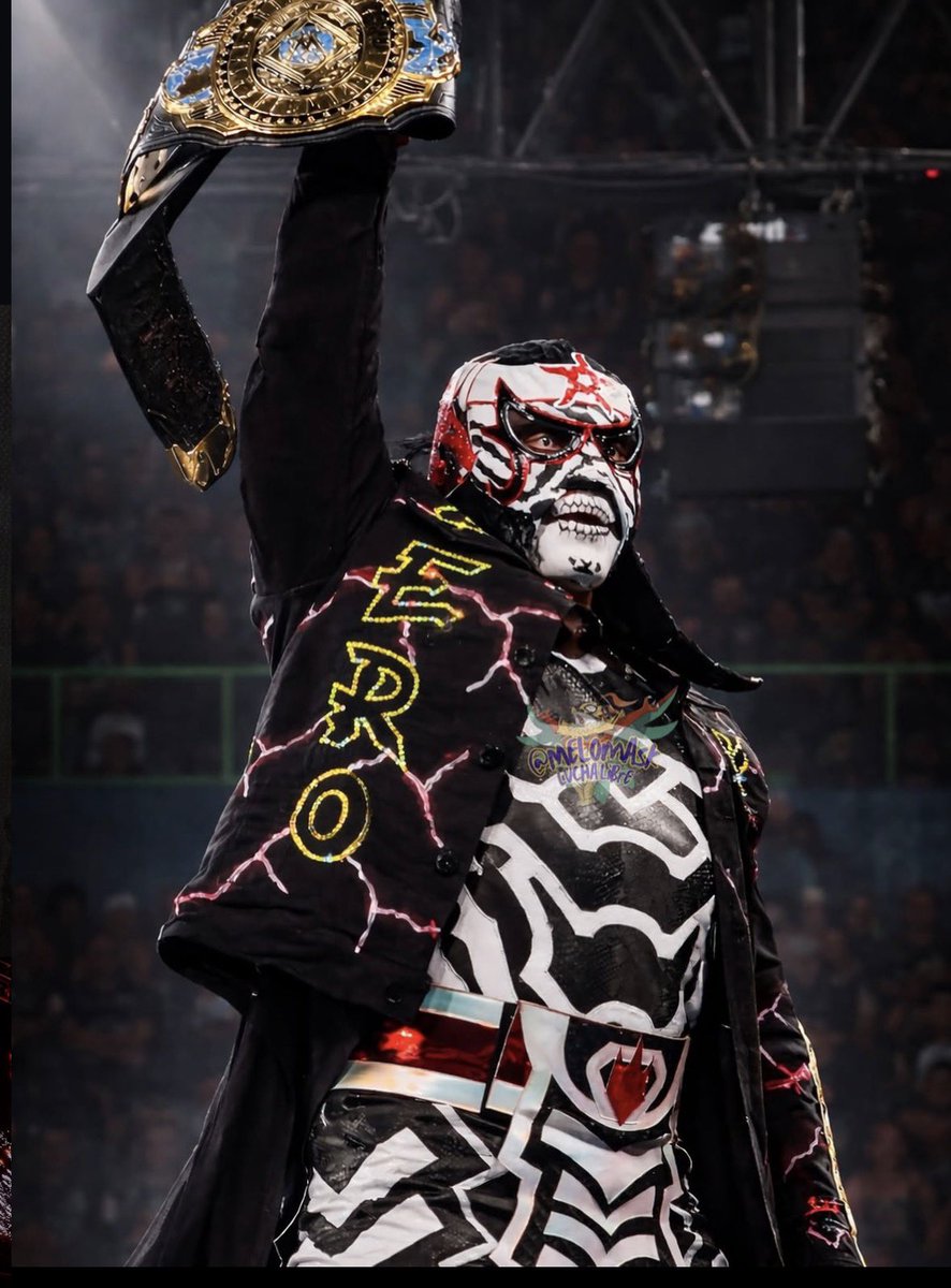 FadeAwayMedia's tweet photo. ITS TIME FOR PENTA TO GET A WORLD HEAVYWEIGHT CHAMPIONSHIP MATCH AGAINST ROMAN REIGNS 🔥 https://t.co/4ySemIcA9q