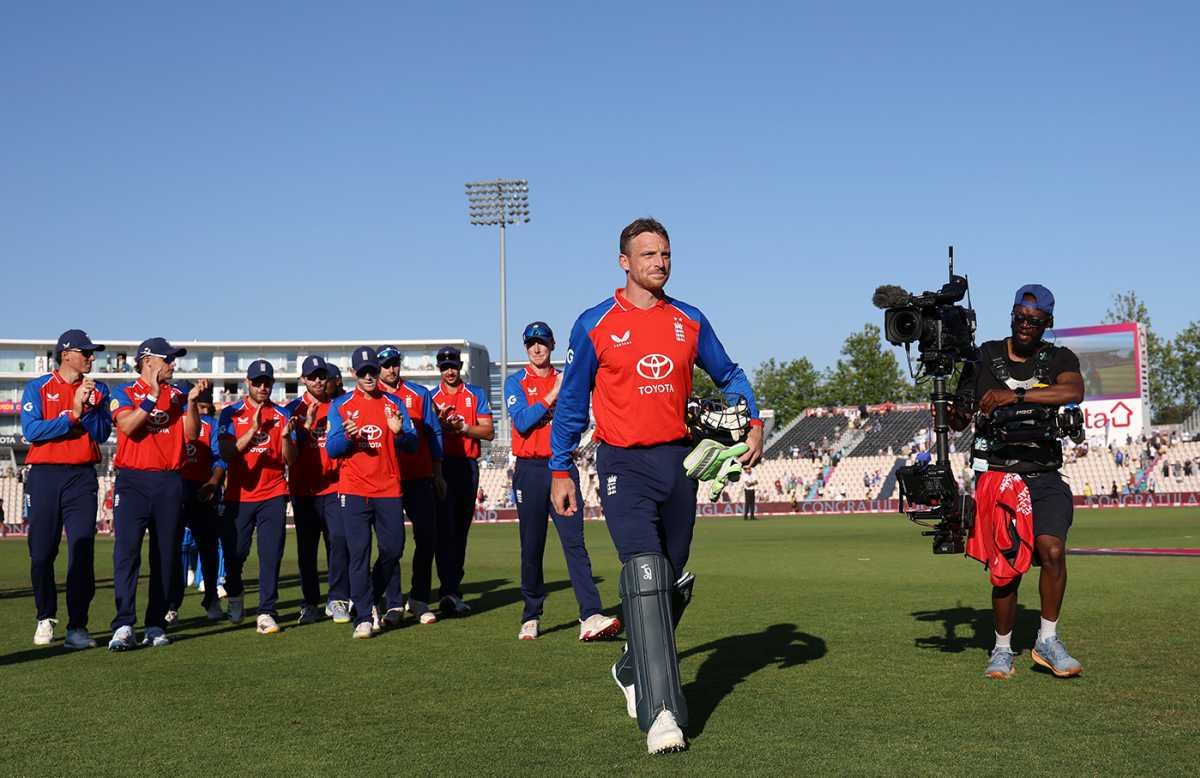 CricCrazyJohns's tweet photo. 🚨 HISTORY BY JOS BUTTLER 🥶

- JOS BUTTLER BECOMES THE LEADING RUN GETTER IN T20 HISTORY.

One of the Greatest ever in Shorter format. https://t.co/2NHUs7uQK4